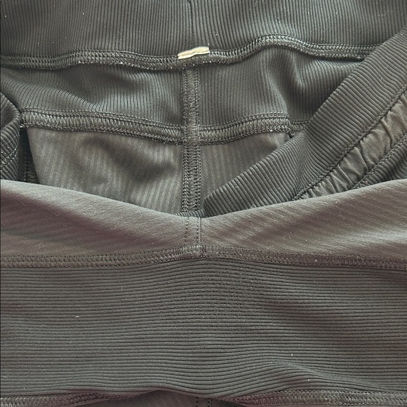 Lululemon Women’s Dance Studio Mid-Rise Crop 25", Size 10 - Picture 15 of 16